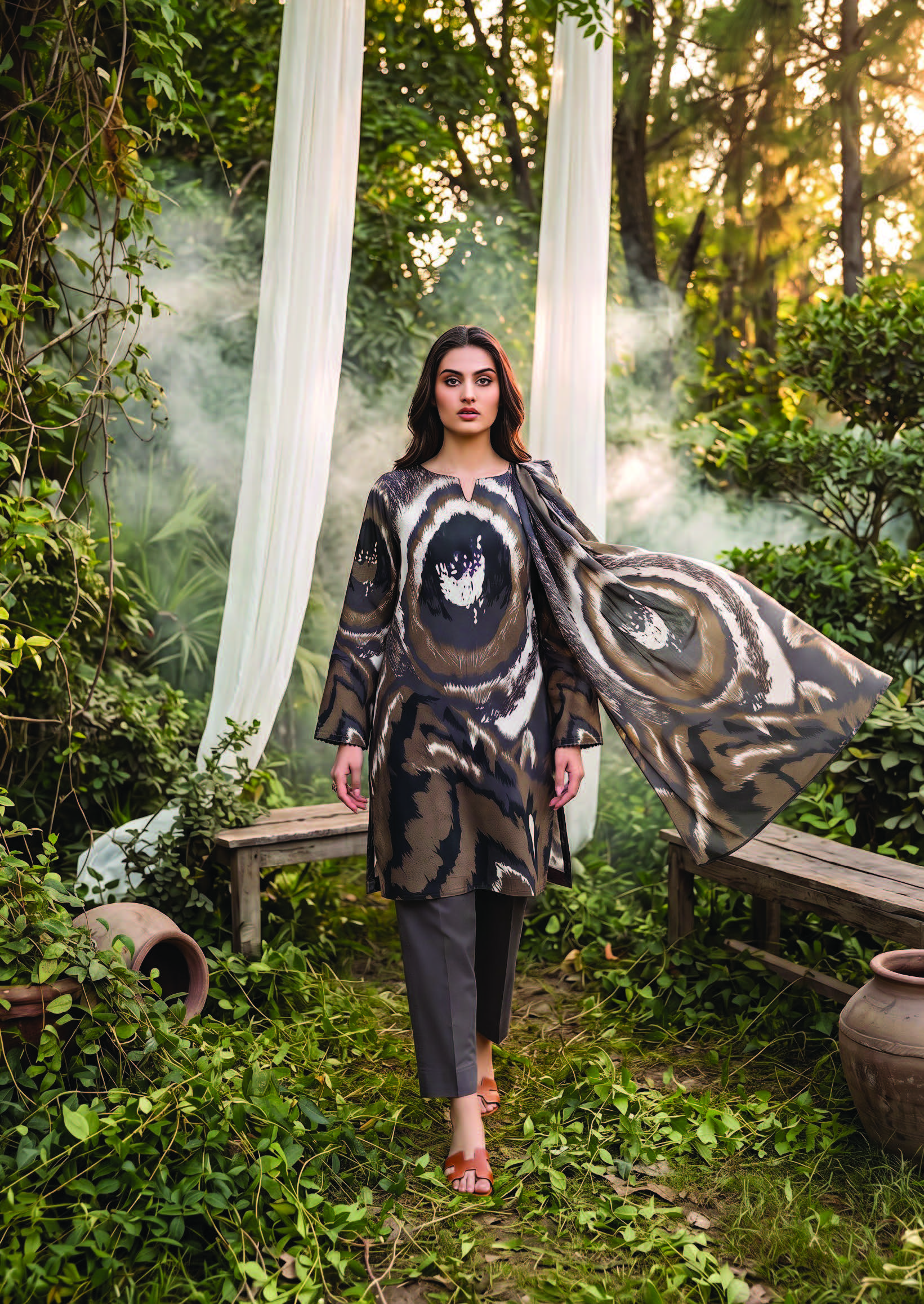 Salina Khaddar Vol 1 — Article 09 view 2