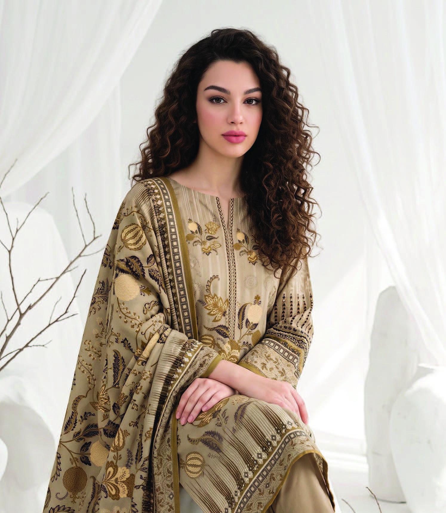 Salina Khaddar Vol 2 — Article 01 view 5
