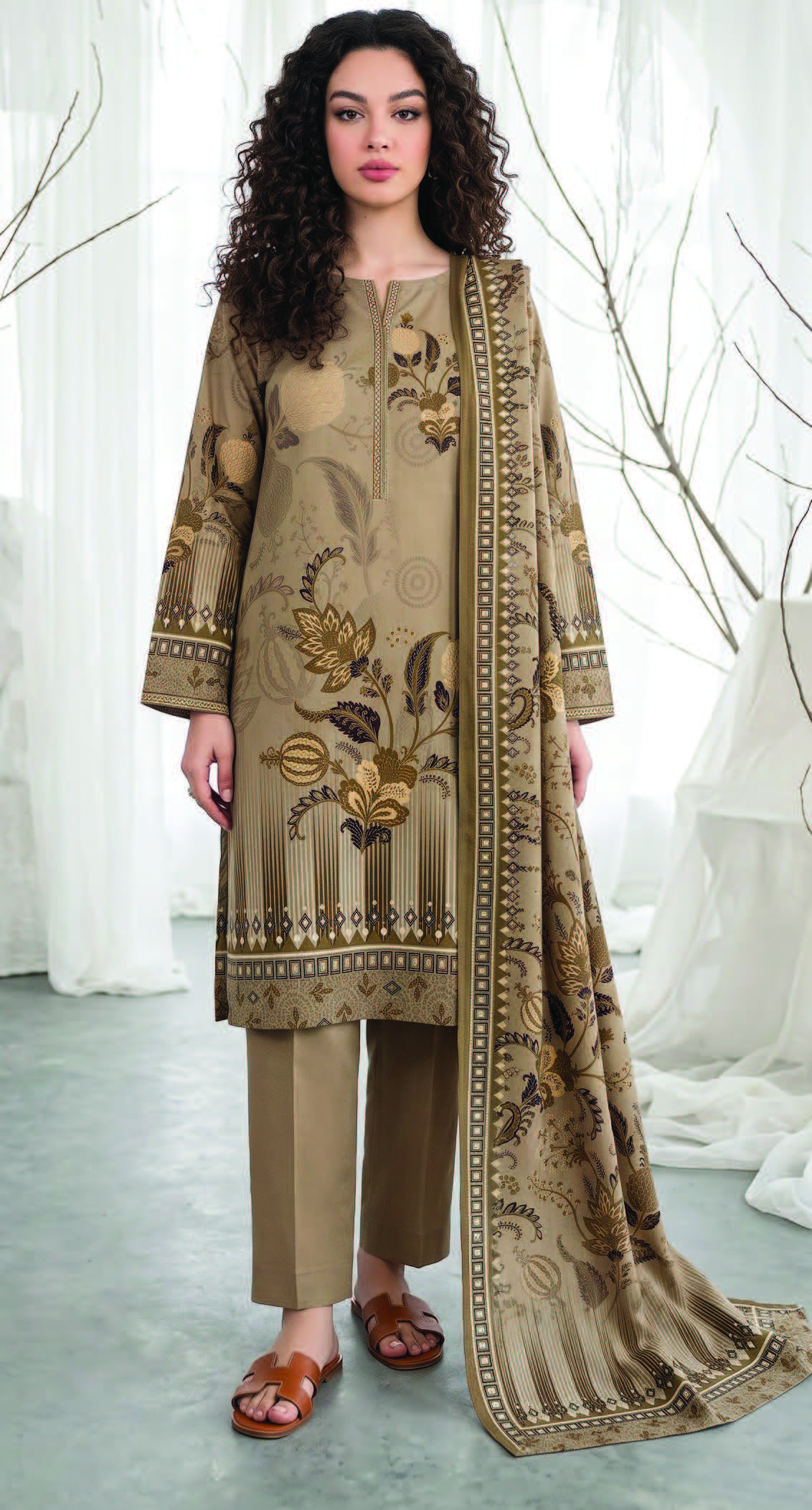 Salina Khaddar Vol 2 — Article 01 view 6