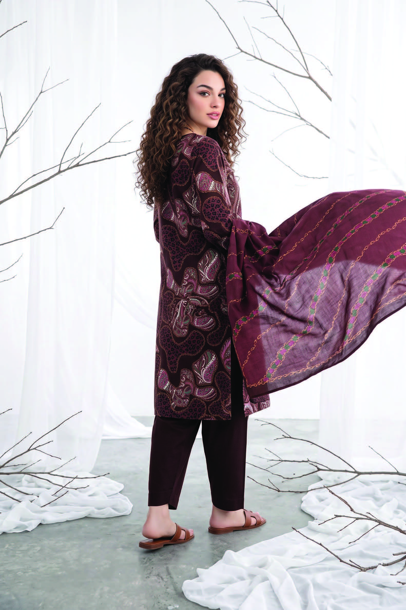 Salina Khaddar Vol 2 — Article 02 view 5