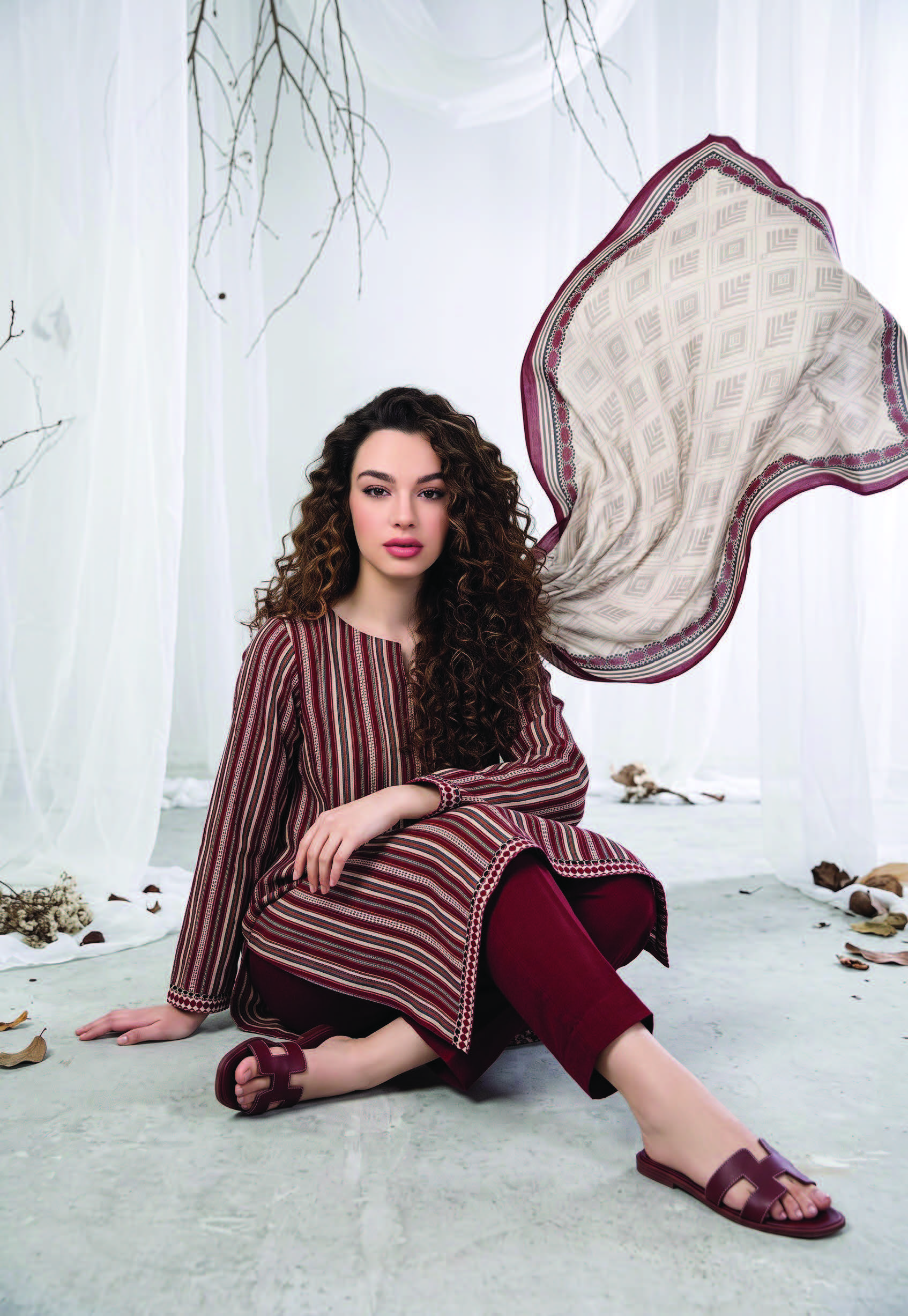 Salina Khaddar Vol 2 — Article 05 view 3