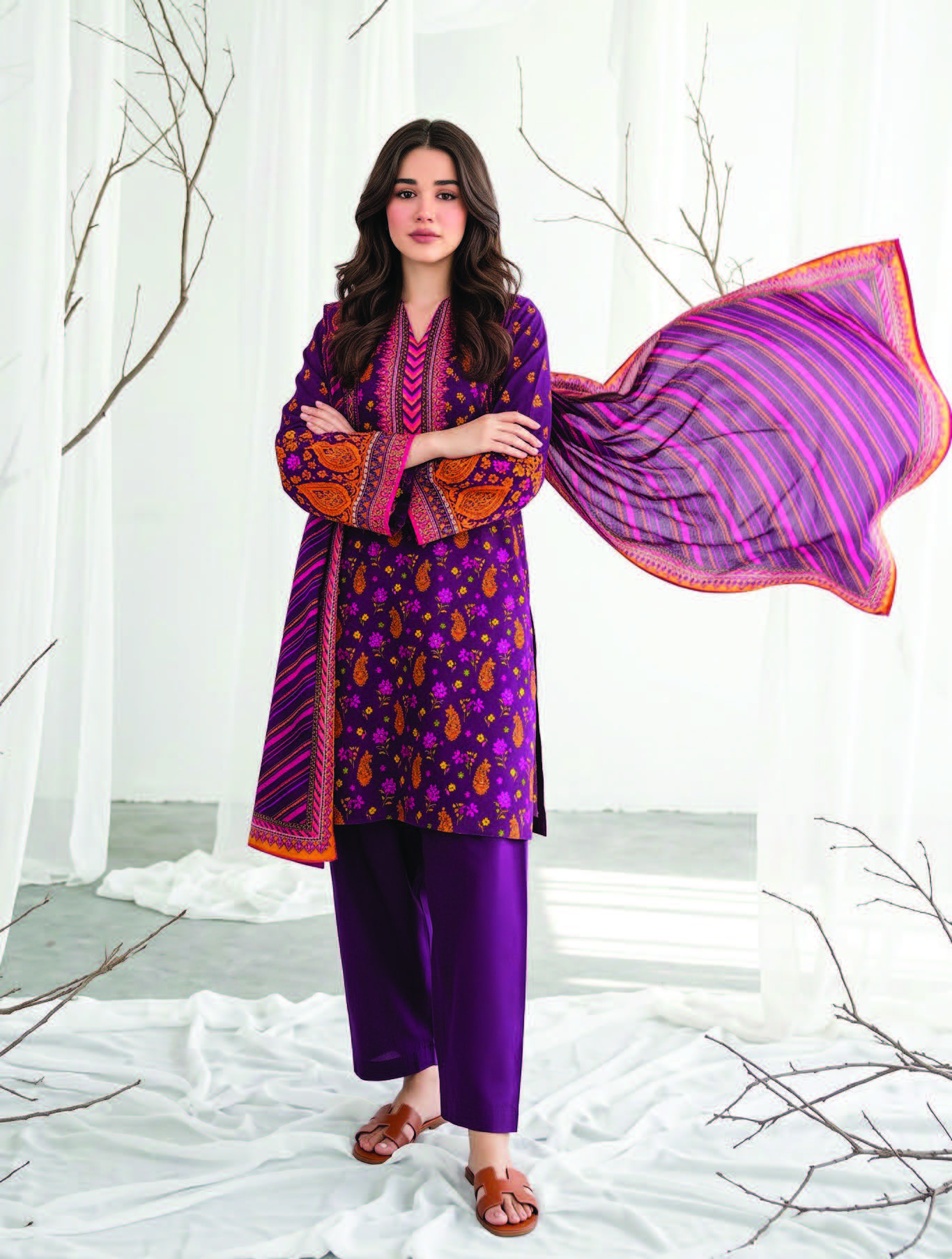 Salina Khaddar Vol 2 — Article 09 view 4