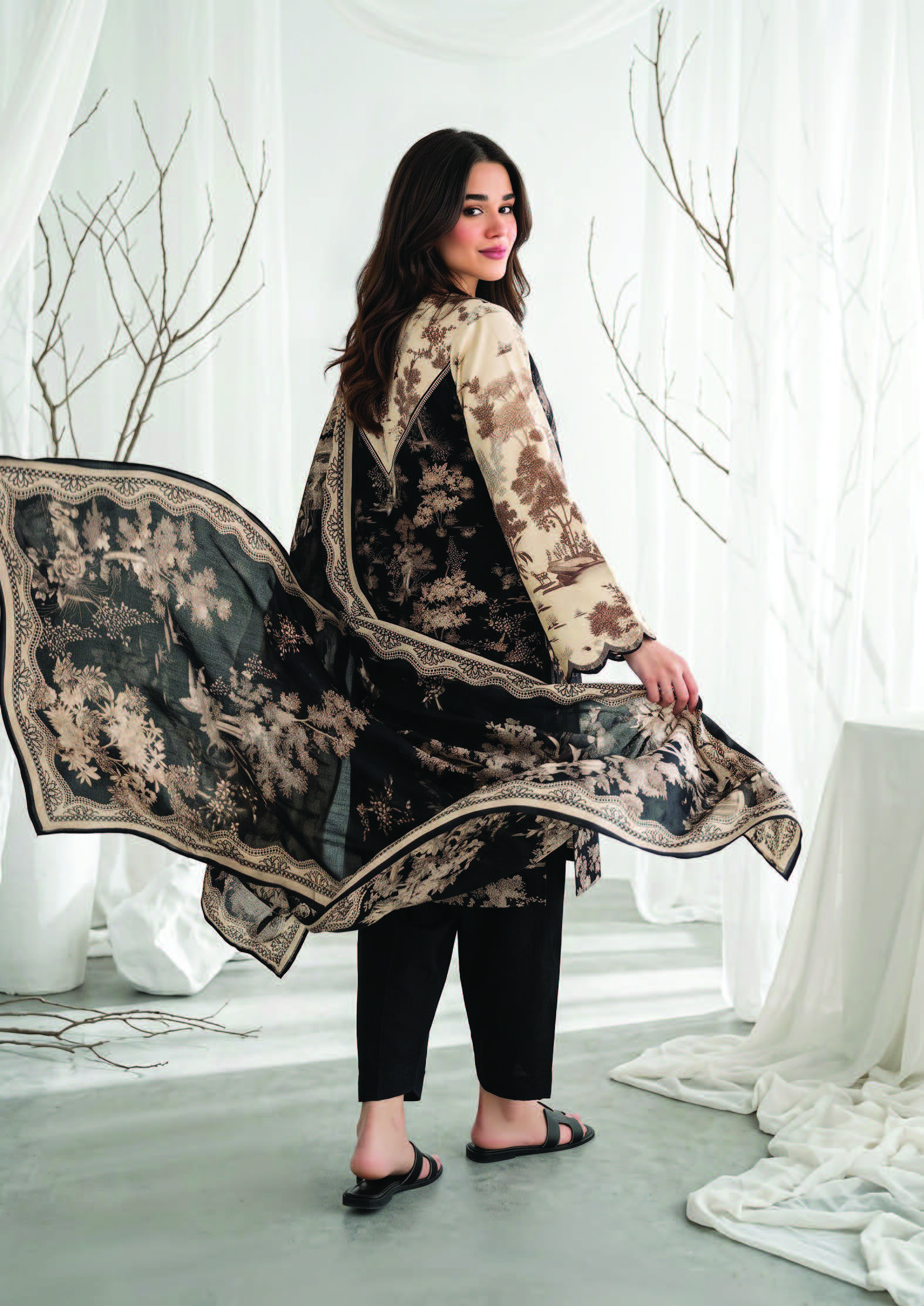 Salina Khaddar Vol 2 — Article 10 view 4